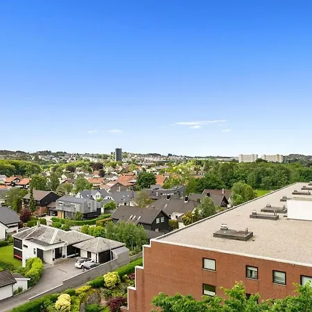 Modern With Balcony - Walk To Ons Appartement *